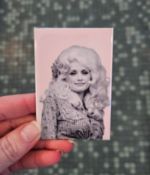Dolly Kitchen Magnet