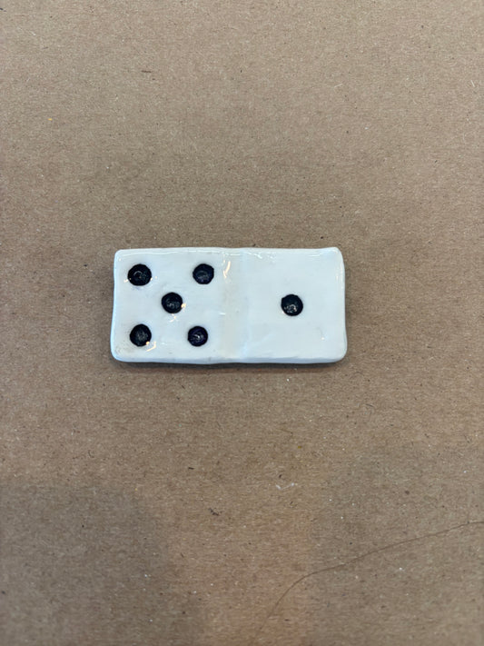 Domino Magnet