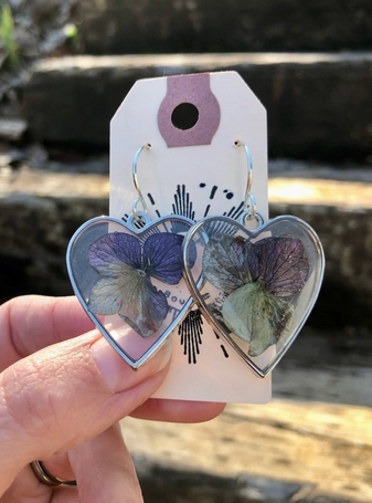 Silver Resin Hydrangea Heart Earrings-Rising Dawn