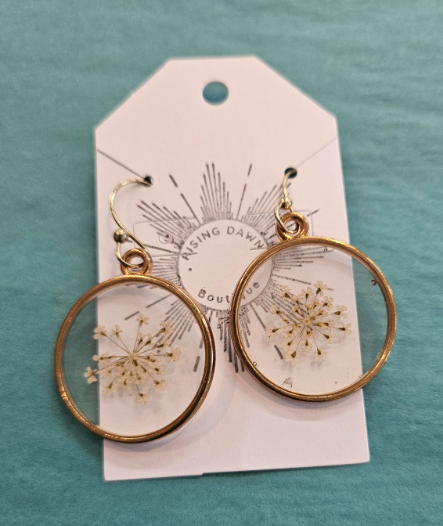 Gold Queen Anne's Lace Resin Earrings-Rising Dawn